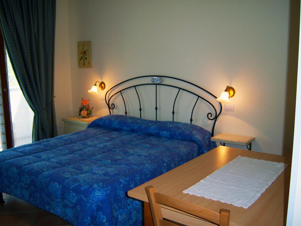 Casa Vacanze Patrizia Montefiore dellʼAso Стая снимка